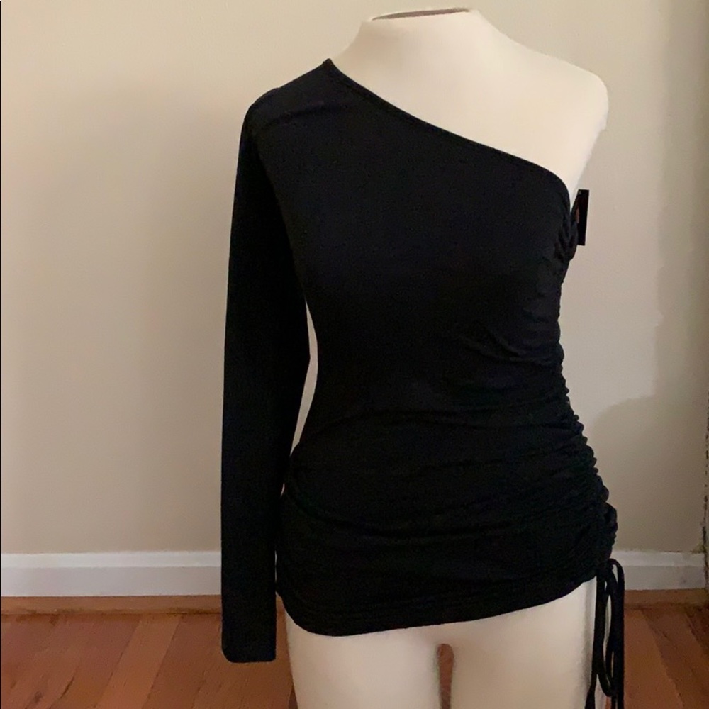 One shoulder long sleeve top medium